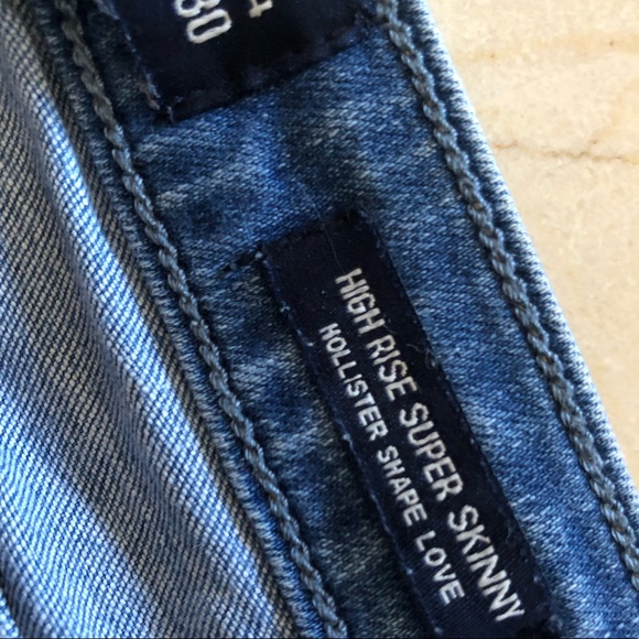 Hollister High Rise Super Skinny Jeans - Picture 5 of 6